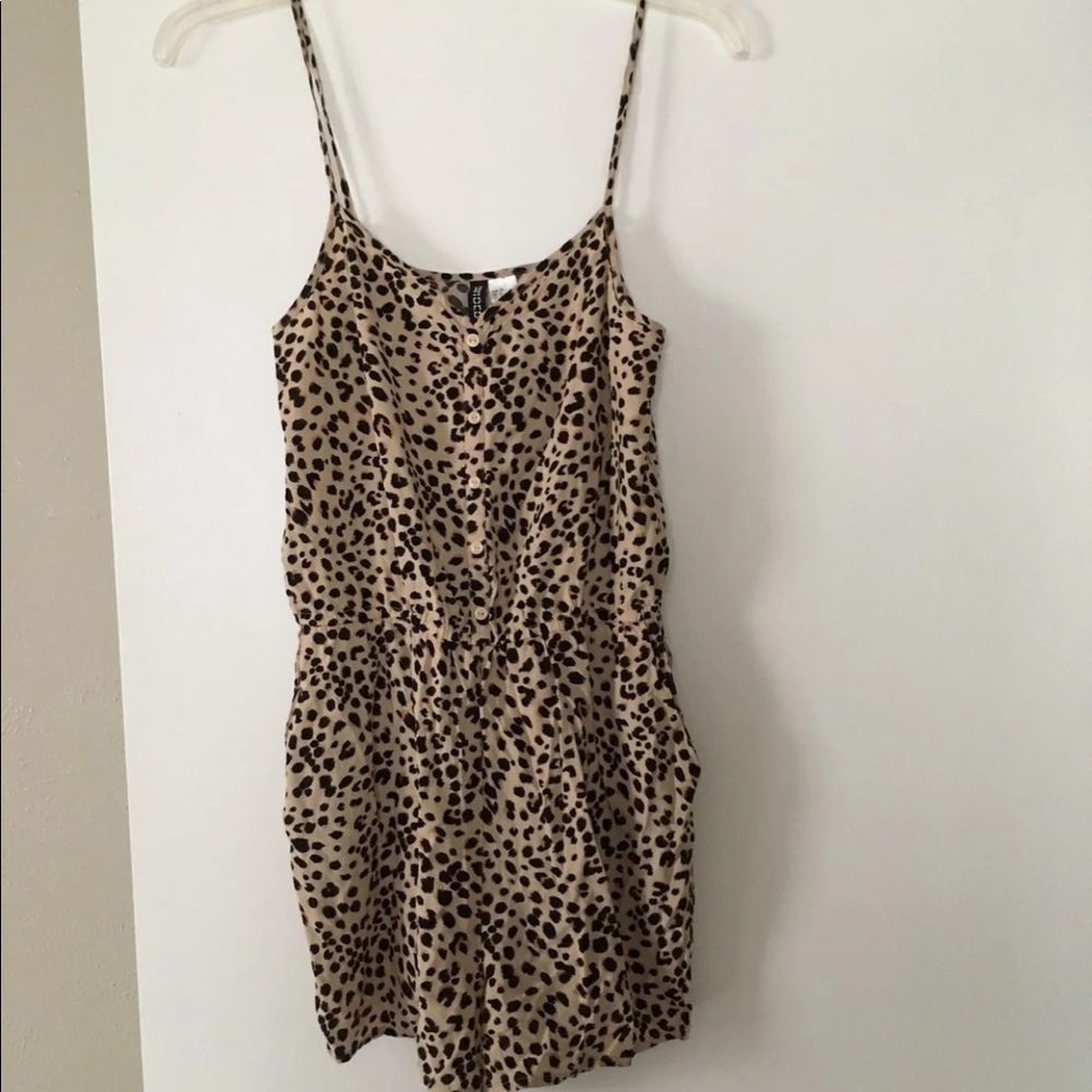 🛑 2 for $18 H&M romper animal print
